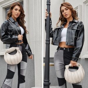 🤍 Designer-Inspired Cloud Dumpling Mini Bag – With Strap